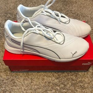 White leather, tennis shoes, soft foam puma size 11 white